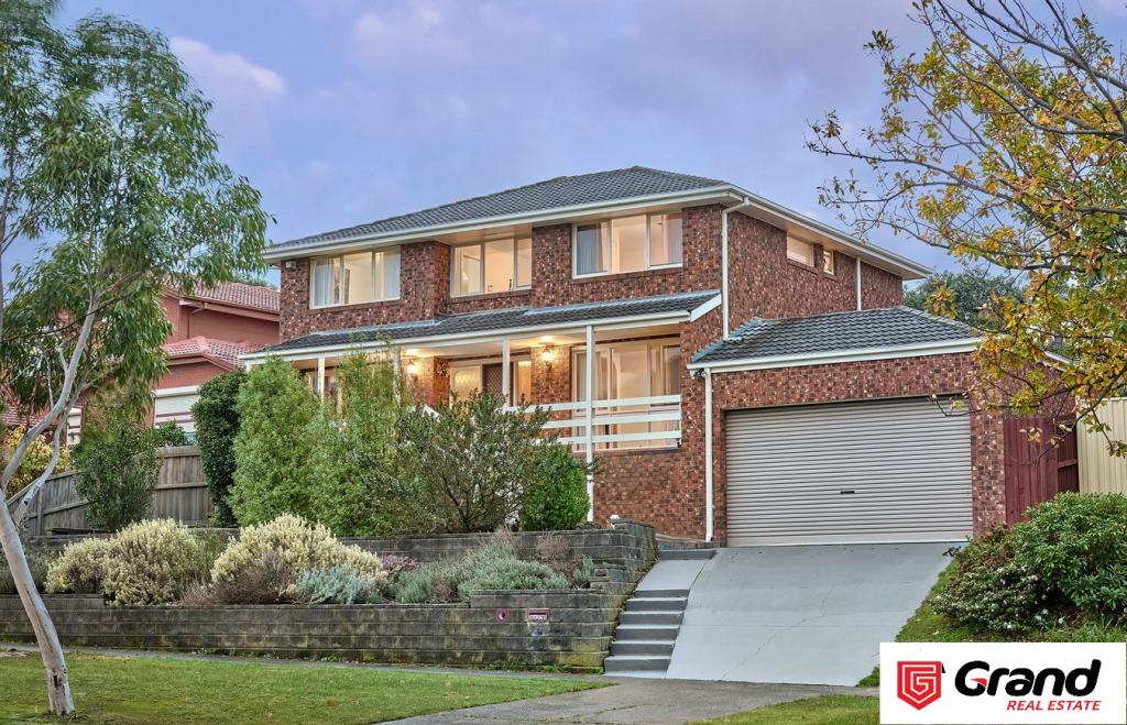 241 James Cook Dr, Endeavour Hills, VIC 3802