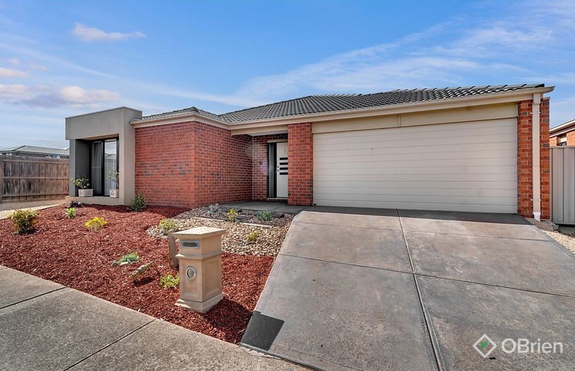 31 Ballybunion Ave, Craigieburn, VIC 3064