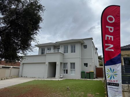 18a Ardessie St, Ardross, WA 6153