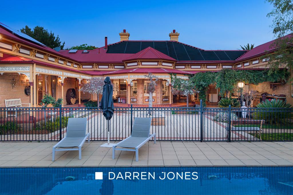 68 Kurrak Rd, Yarrambat, VIC 3091