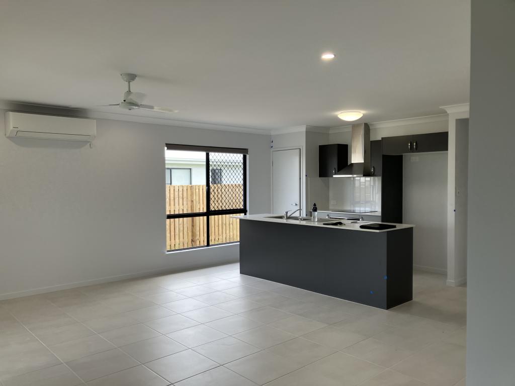 7 Arkhurst St, Bushland Beach, QLD 4818