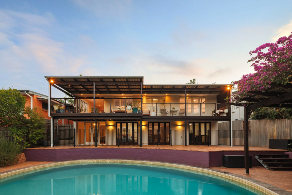 9 Holdway St, Kenmore, QLD 4069