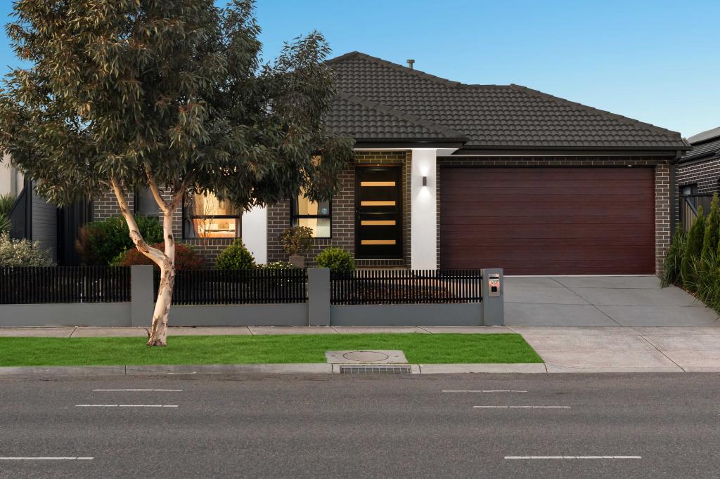 422 Brookfield Bvd, Craigieburn, VIC 3064