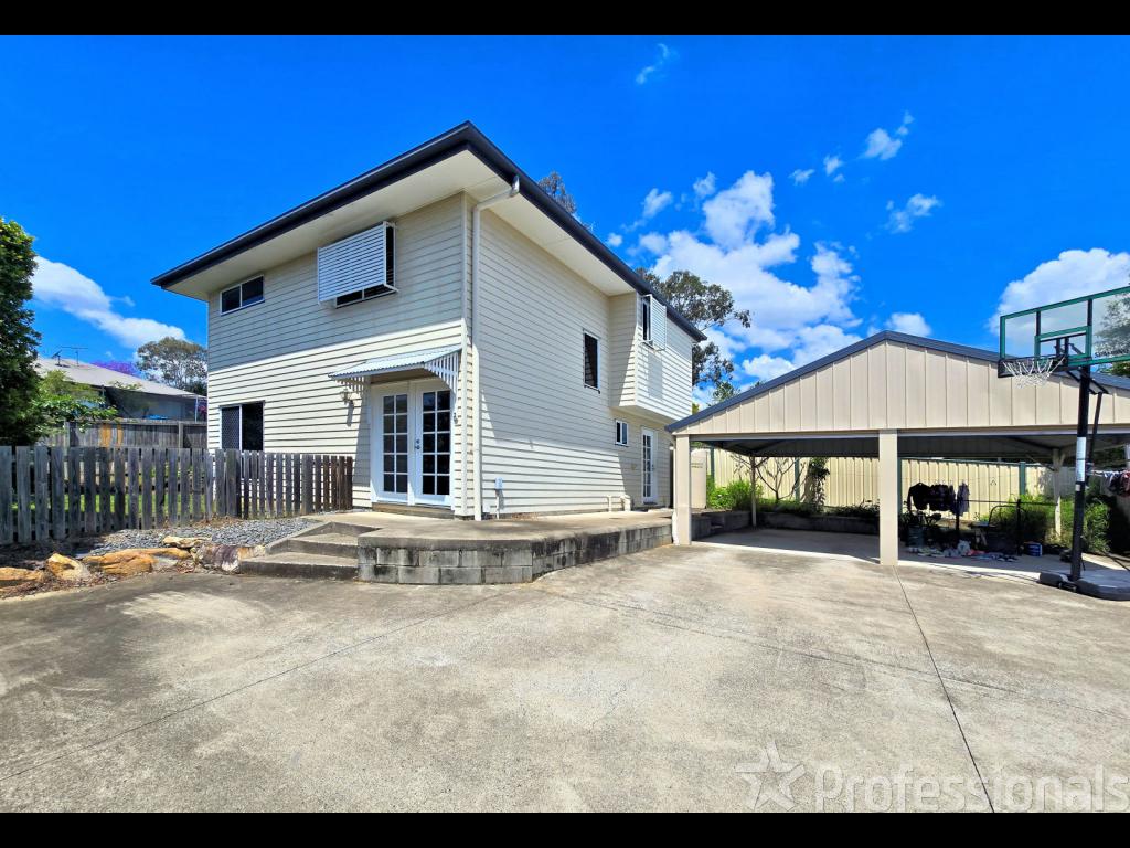 2/4 PHOENIX CT, CHURCHILL, QLD 4305