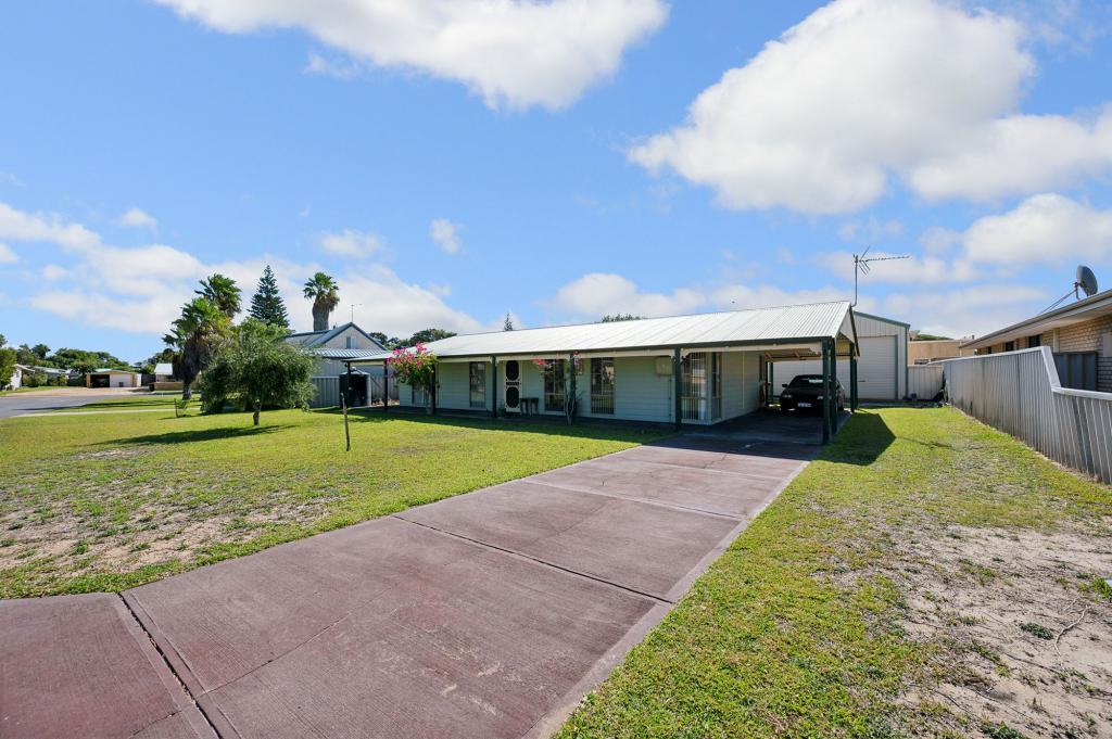 1 Lawrence Pl, Lancelin, WA 6044