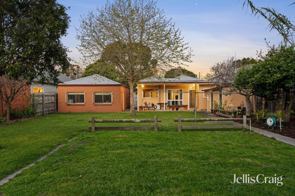 11 GREEN ST, NORTHCOTE, VIC 3070