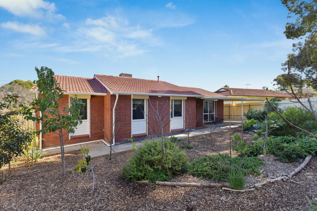 4 Arnhem Cres, Hackham West, SA 5163