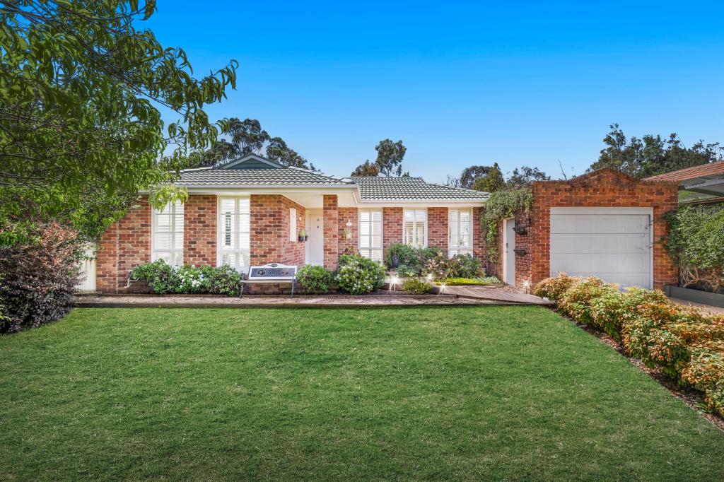 4 JASMINE CT, ROWVILLE, VIC 3178