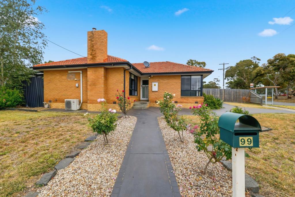 99 Mckell Ave, Sunbury, VIC 3429