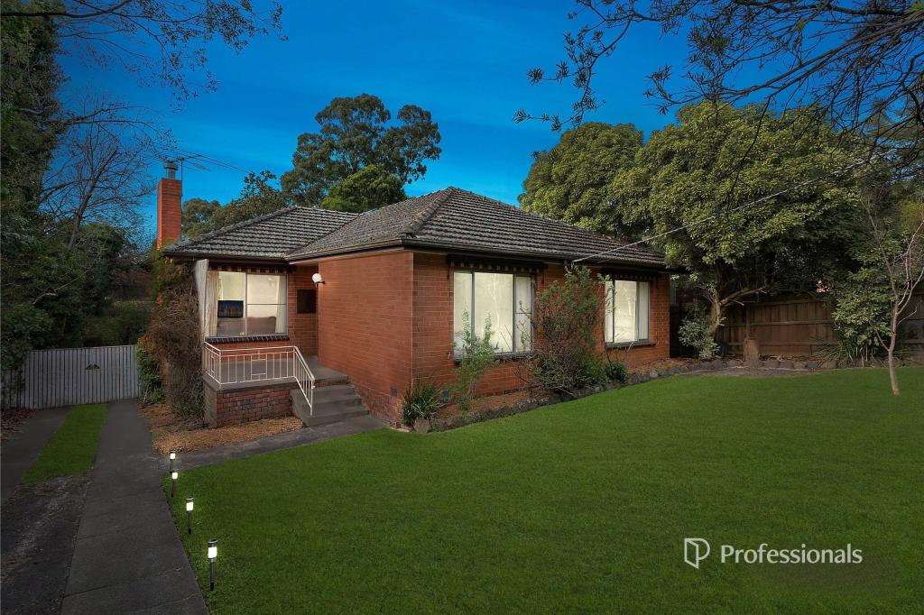 10 Yanigin Dr, Glen Waverley, VIC 3150