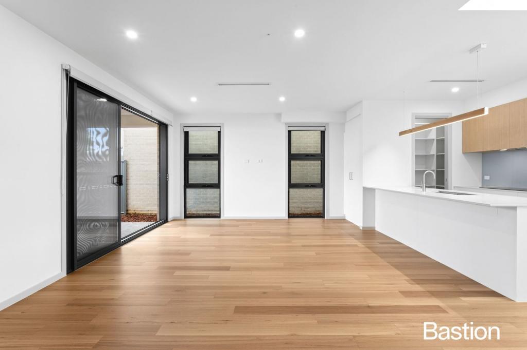 2/7 BOGAN PL, KALEEN, ACT 2617