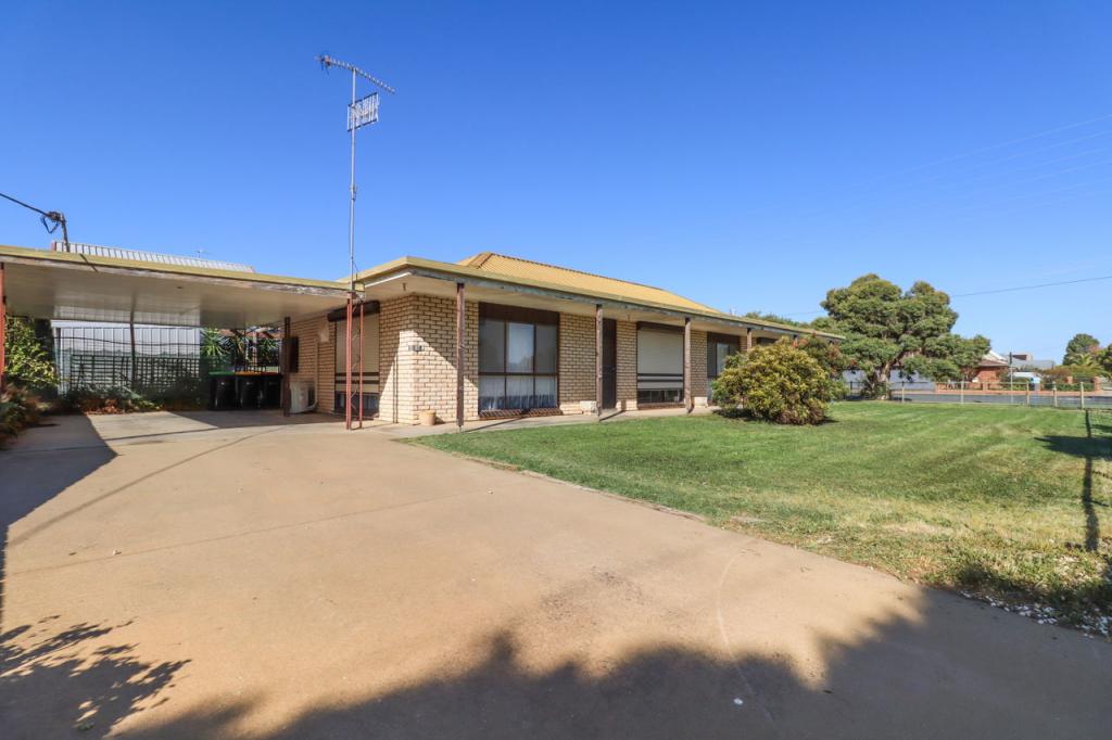 83 Macauley St, Deniliquin, NSW 2710