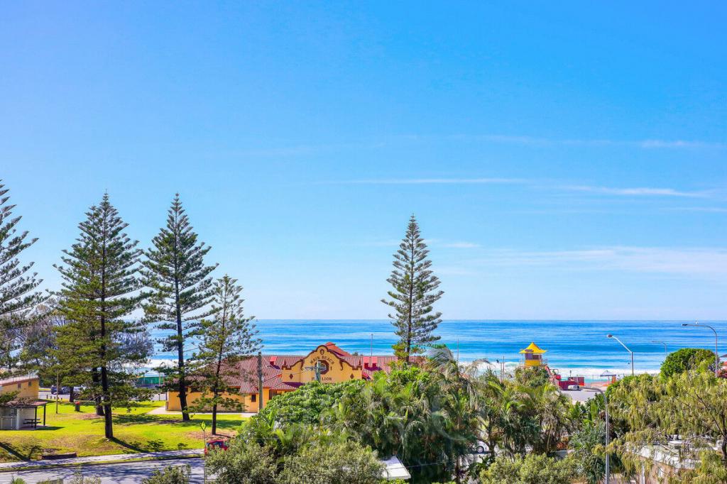 17/3 CUNNINGHAM AVE, MAIN BEACH, QLD 4217