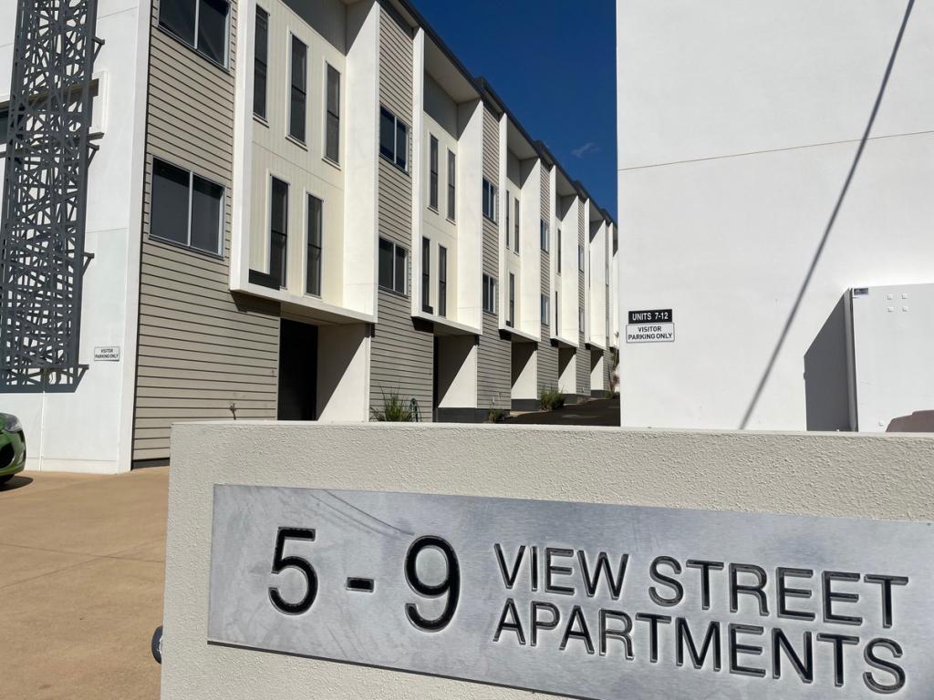 12/7 View St, West Gladstone, QLD 4680