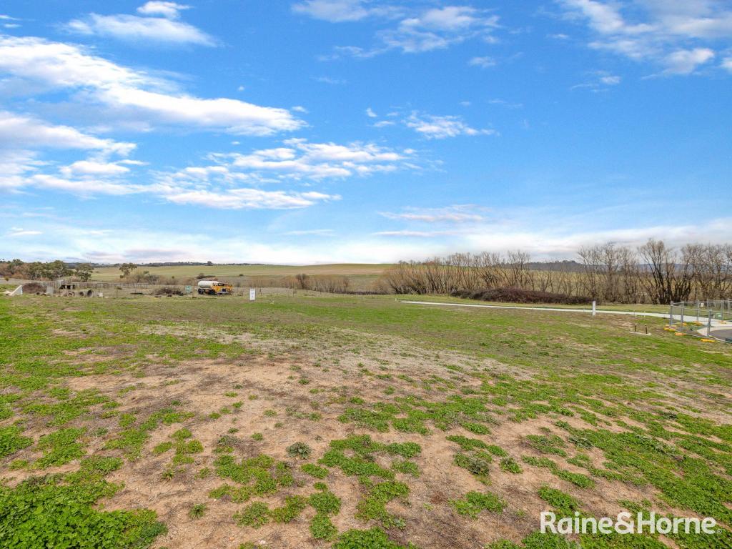 25 Campbell Cl, Llanarth, NSW 2795