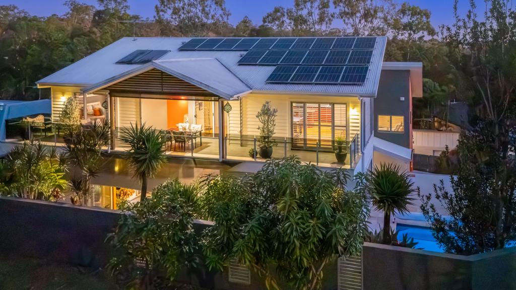 2 Paterson St, Seventeen Mile Rocks, QLD 4073