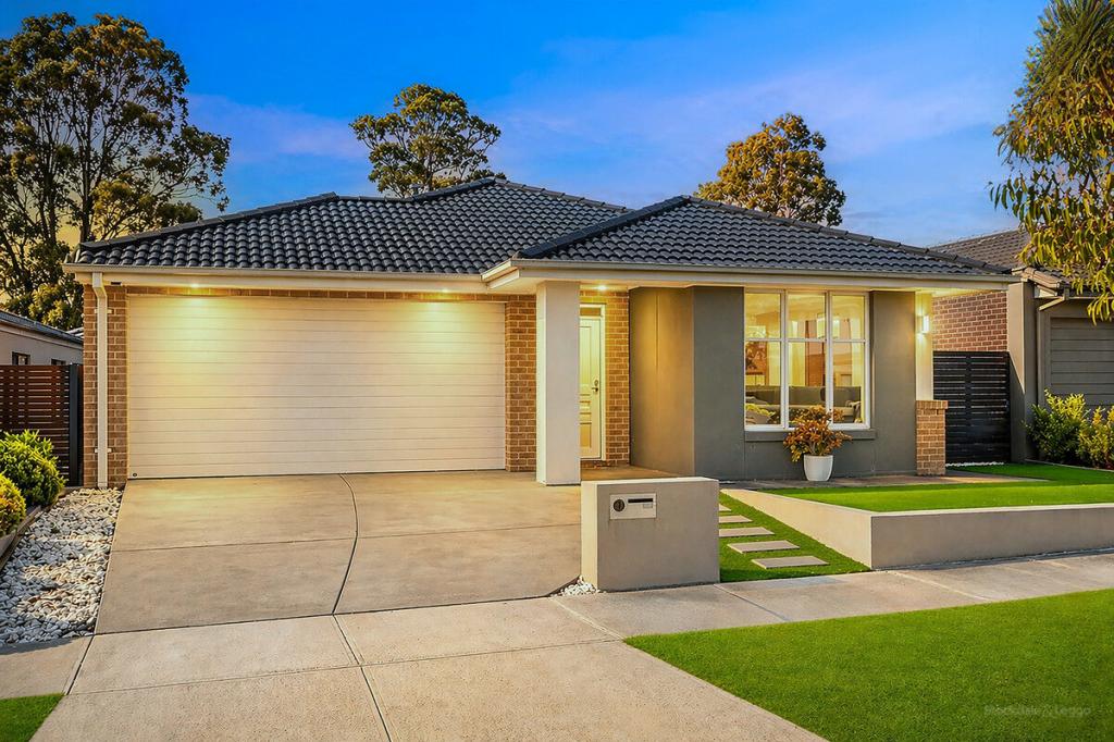 8 Rawls St, Cranbourne, VIC 3977