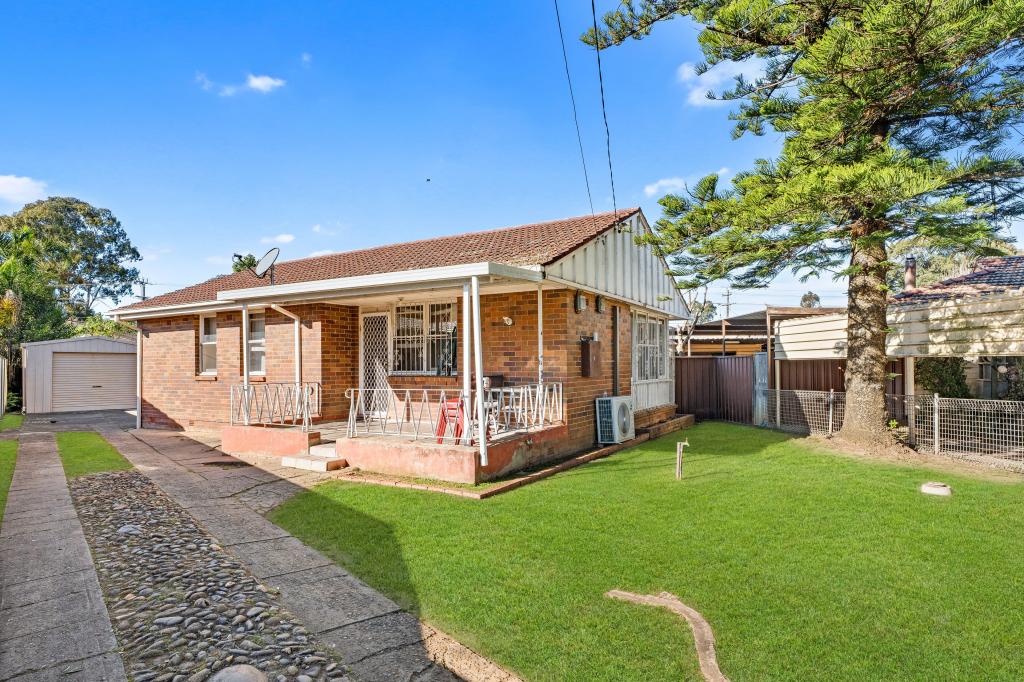 8 Brennan Pl, Blackett, NSW 2770