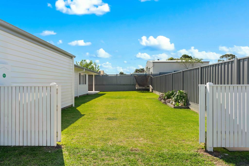 3b Greens Rd, Greenwell Point, NSW 2540