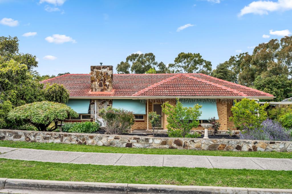 33 FARNHAM TCE, DERNANCOURT, SA 5075