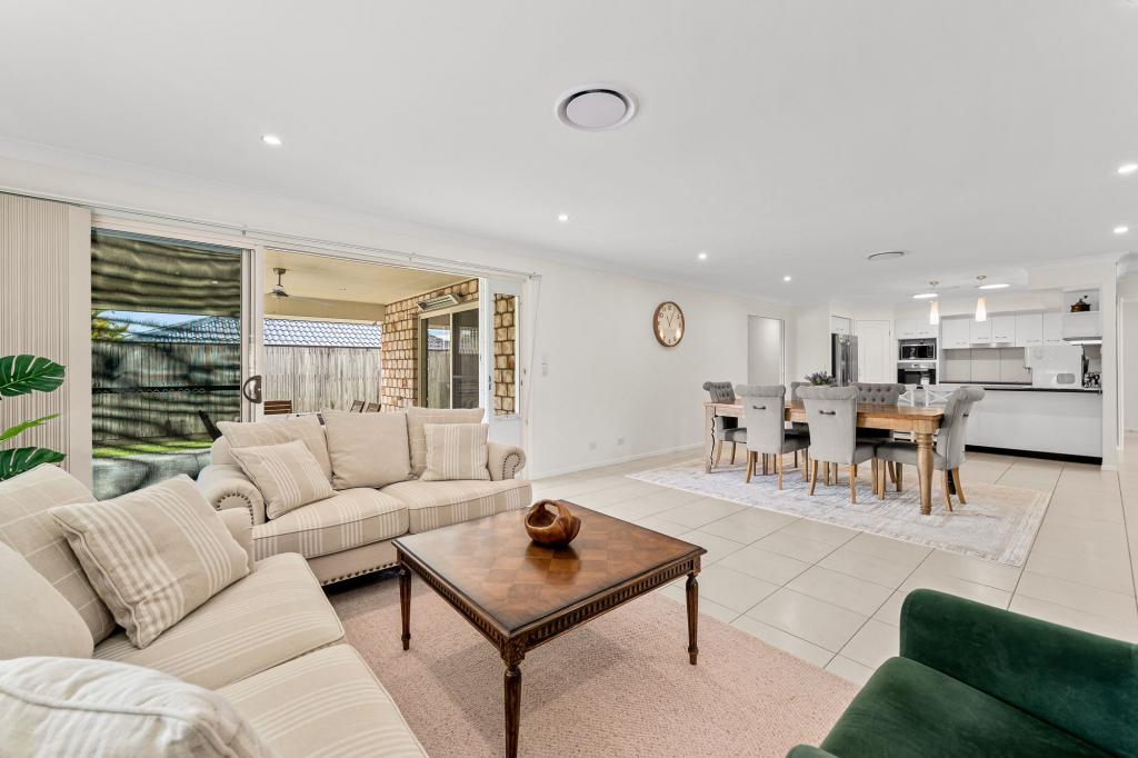 4 Justin Cl, Parkinson, QLD 4115