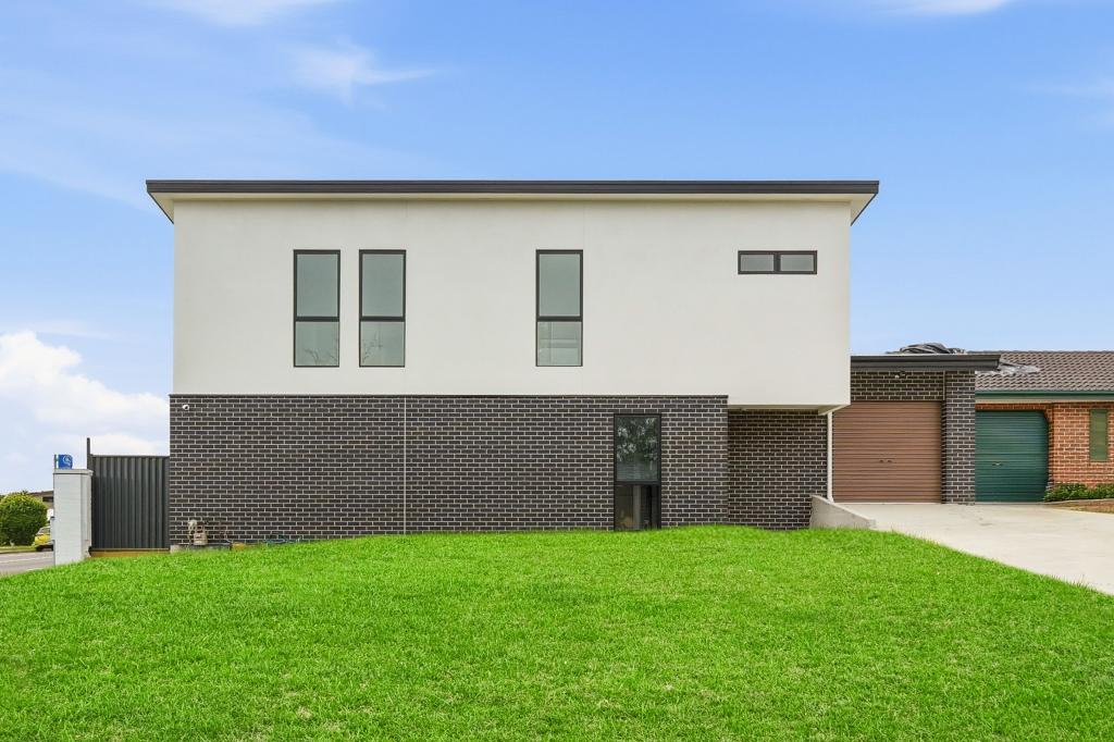1 Boeing Pl, St Clair, NSW 2759