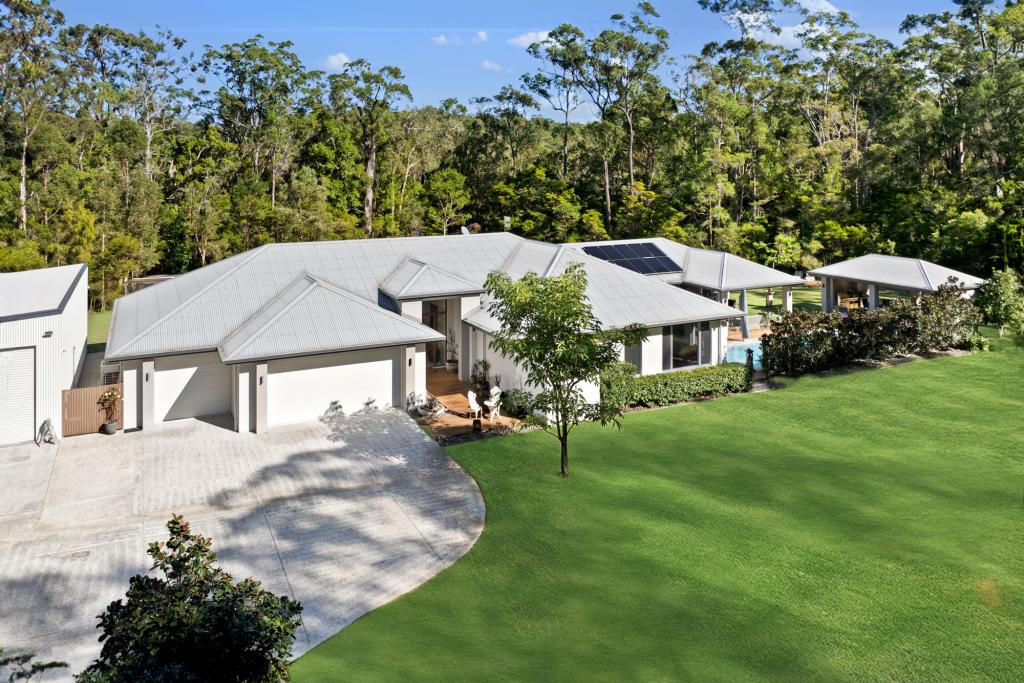 606 CALANTHE AVE, DOONAN, QLD 4562