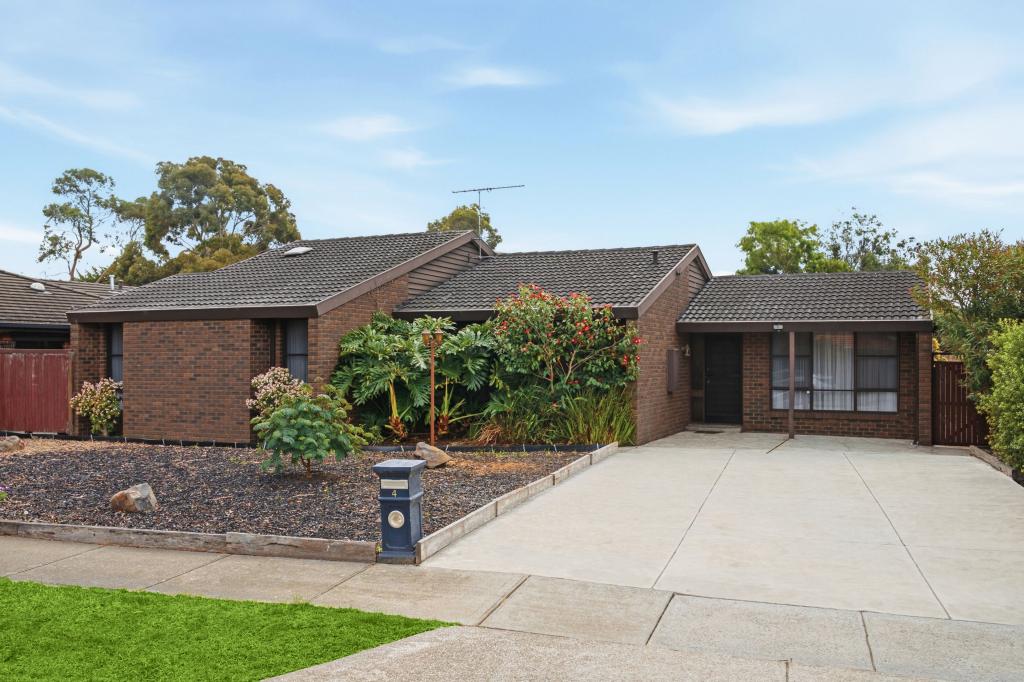 4 Eurora Ct, Taylors Lakes, VIC 3038