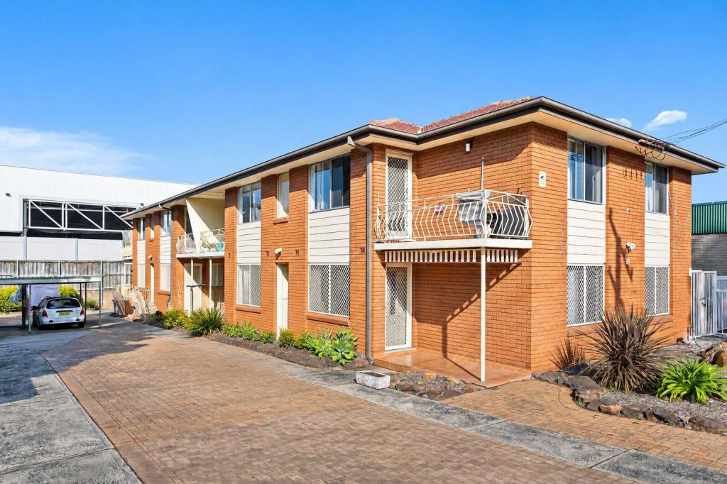 7/23 First Ave N, Warrawong, NSW 2502