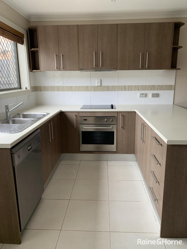 2/35 French St, South Gladstone, QLD 4680