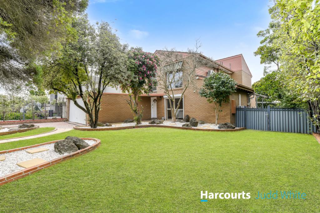 33 Cambrian Cres, Wheelers Hill, VIC 3150