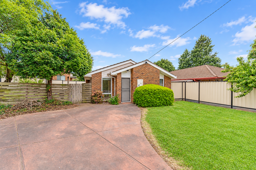 12 Essue Ct, Mill Park, VIC 3082
