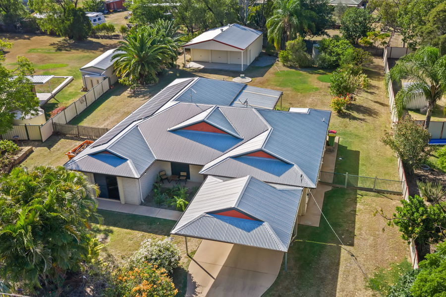 10 Stewart St, Withcott, QLD 4352