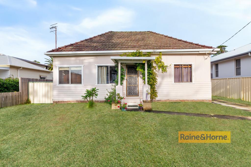 135 Booker Bay Rd, Booker Bay, NSW 2257