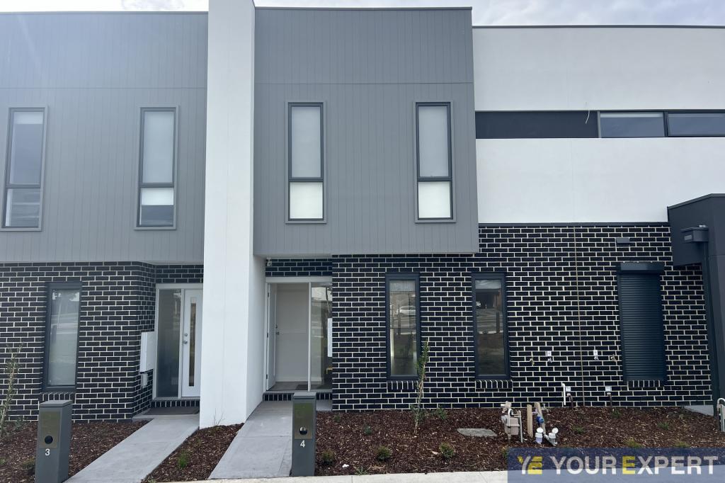 4 CHIVE WALK, NARRE WARREN SOUTH, VIC 3805