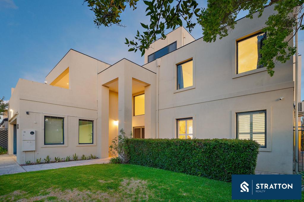 12 WITHAM CL, APPLECROSS, WA 6153