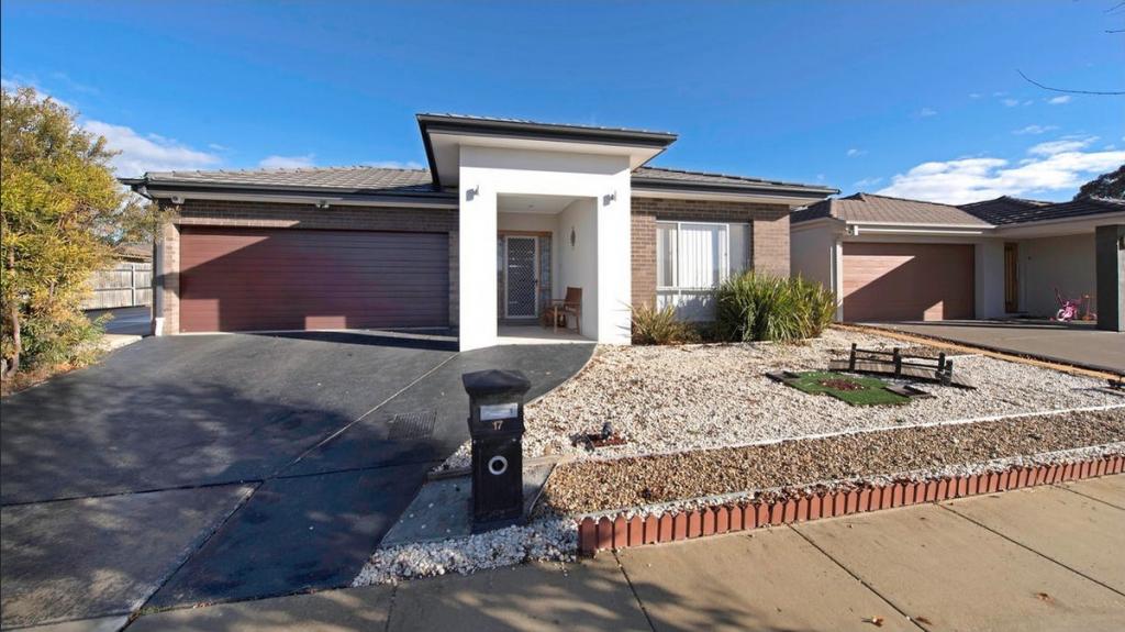 17 Hesba Brinsmead St, Franklin, ACT 2913