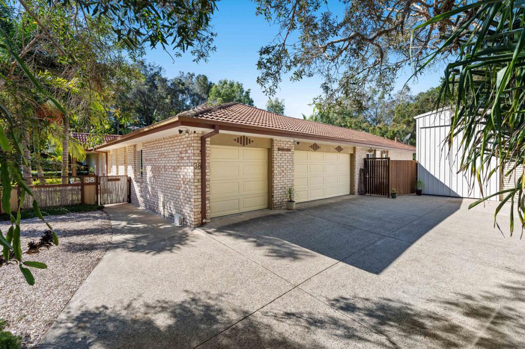 38 Valley Rd, Wellington Point, QLD 4160