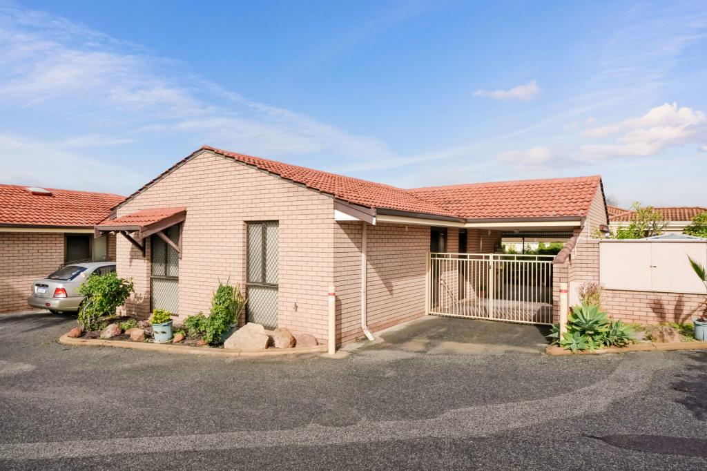 1/303 Wharf St, Queens Park, WA 6107