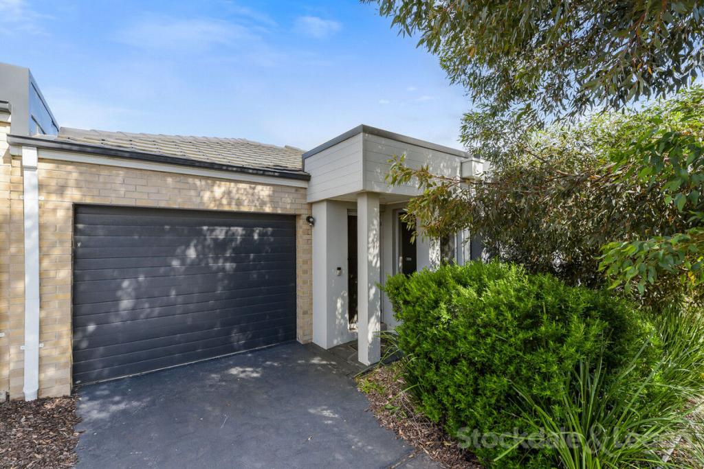 23 Denistoun Cres, Cranbourne, VIC 3977