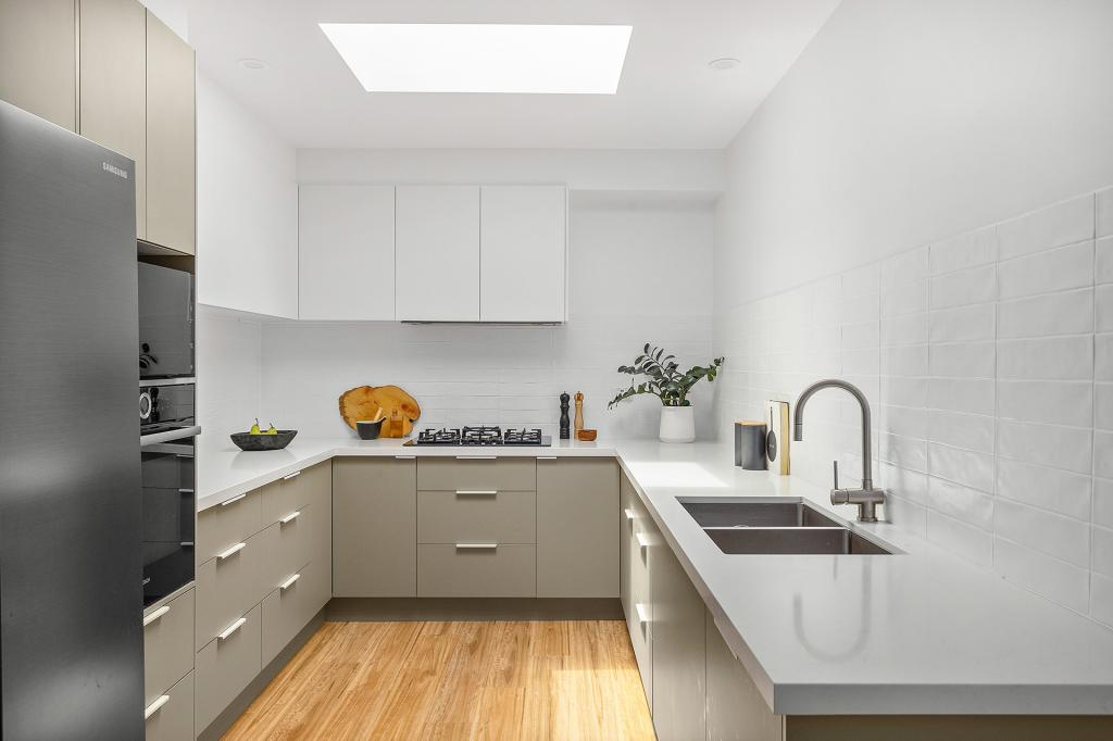 29 GELLATLY AVE, FIGTREE, NSW 2525