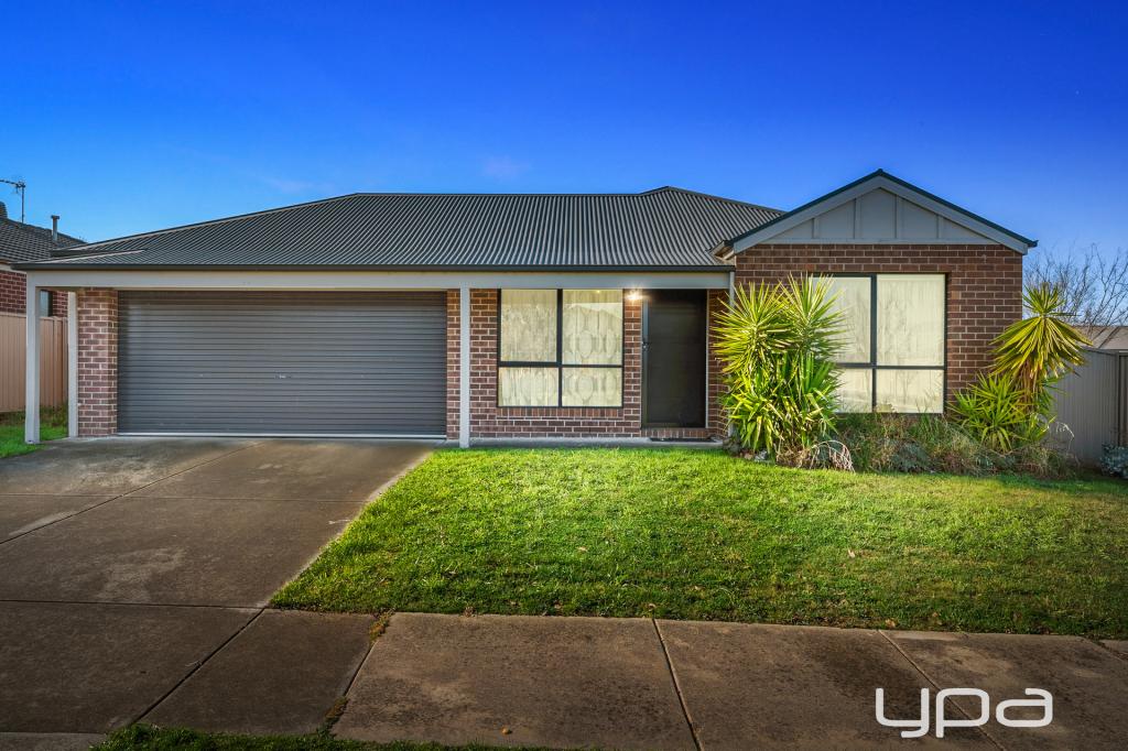 11 Deakin Dr, Delacombe, VIC 3356