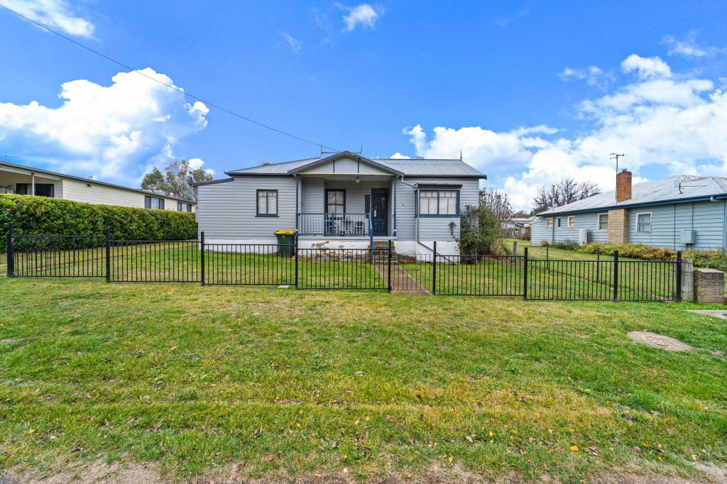 15 Baker St, Adaminaby, NSW 2629