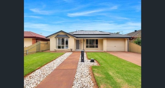 6 Finch Cl, Andrews Farm, SA 5114