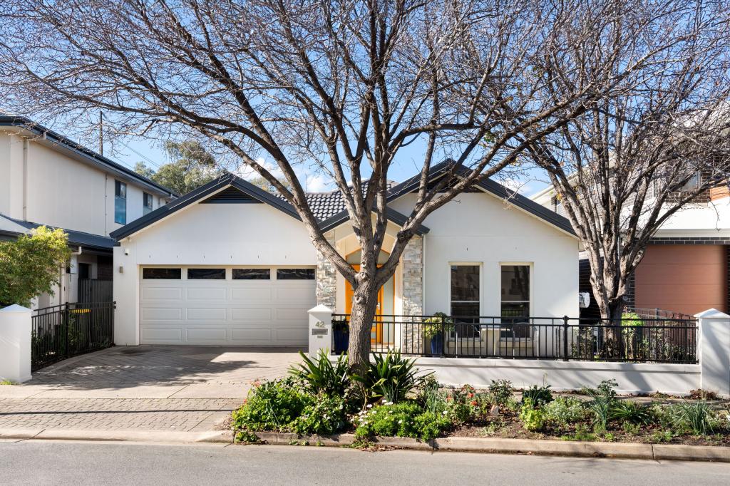 42 Crompton Dr, St Clair, SA 5011