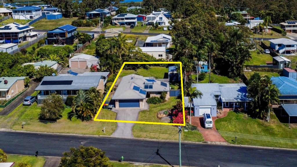 15 Island Otlk, River Heads, QLD 4655