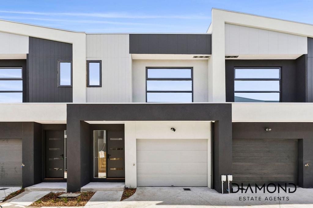 8/30-32 Lyall St, Cranbourne, VIC 3977