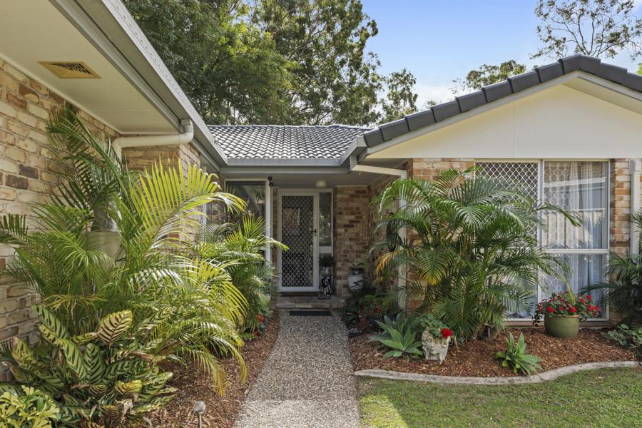 18 MEDINDE CT, ROBINA, QLD 4226