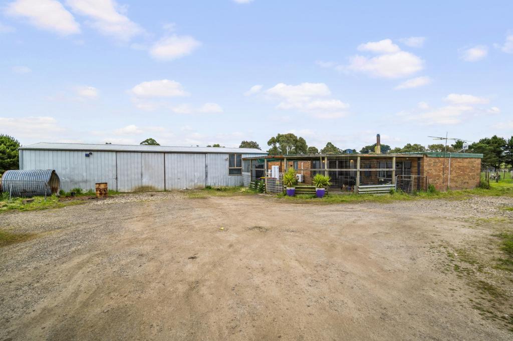 89 Nunns Rd, Snake Valley, VIC 3351