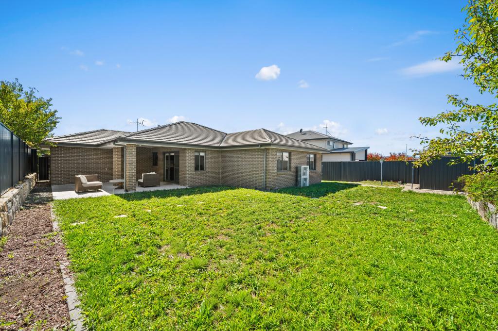 20 Griffiths Link, Googong, NSW 2620